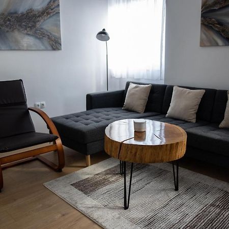 Apartman Ena Бьеловар Экстерьер фото